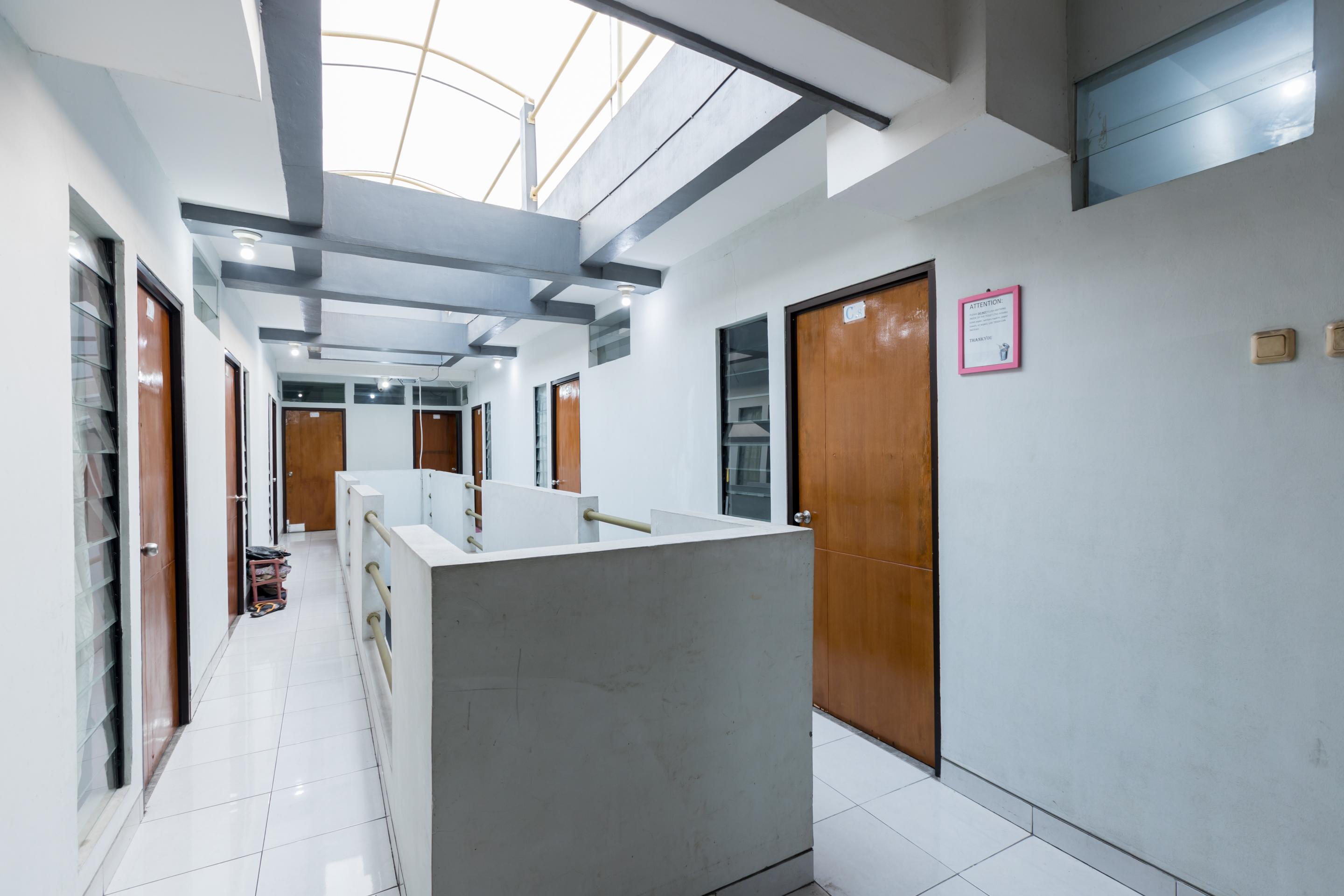 Super Oyo 1516 Cemara Gading Syariah Ξενοδοχείο Μπογκόρ Εξωτερικό φωτογραφία